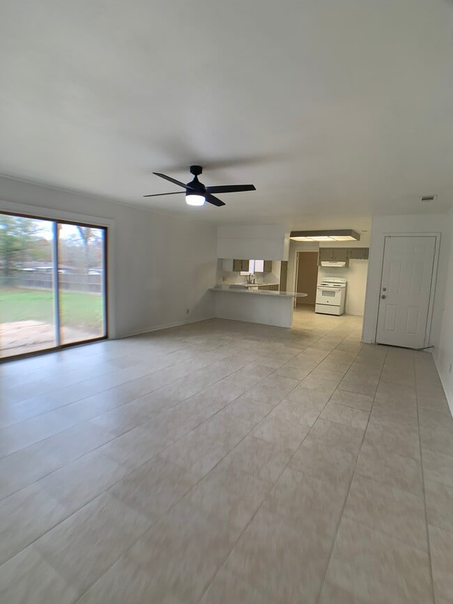 Photo - 3111 Gilmer Rd