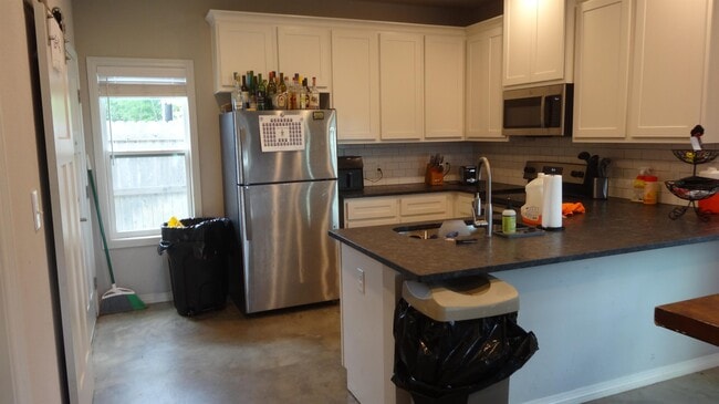 Photo - 3104 Green St