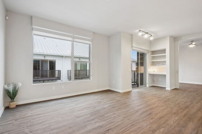 Photo - Bell Lancaster