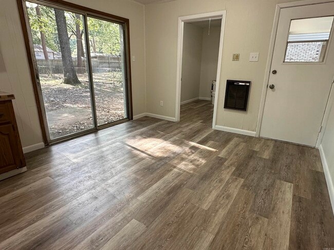 Photo - 9615 Comstock Rd