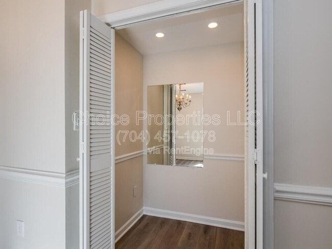 Photo - 8358 Knights Bridge Rd