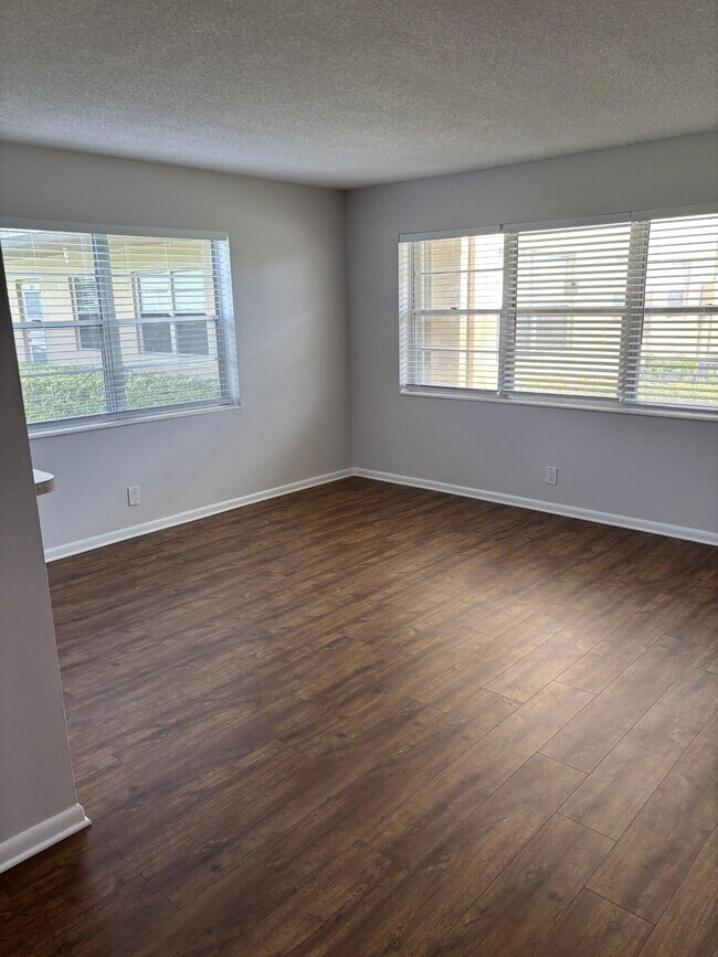 Photo - 311 Andover M