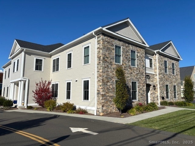 Building Photo - 73 W Main St Unit 6