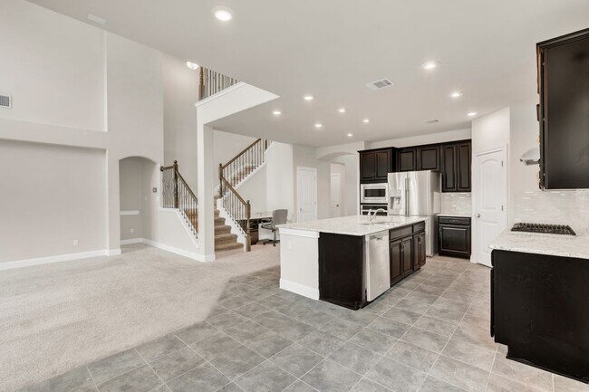 Photo - 5300 Cipriano Dr