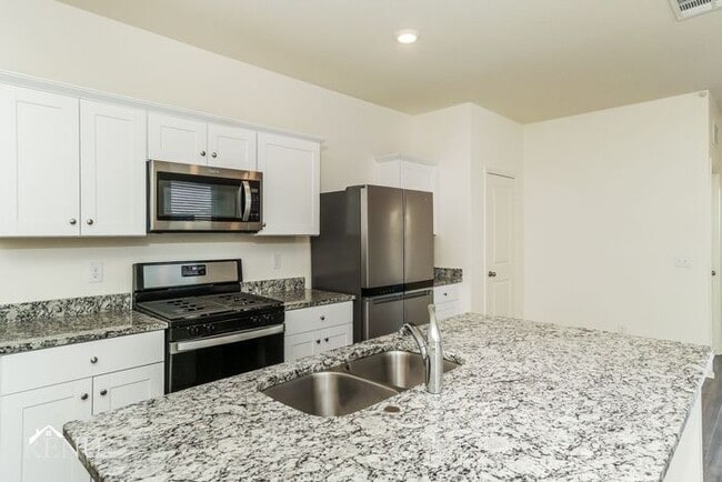 Photo - 13714 Lunar Light