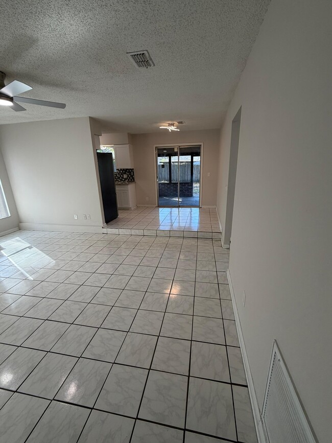 Photo - 7984 Gulf Rd S