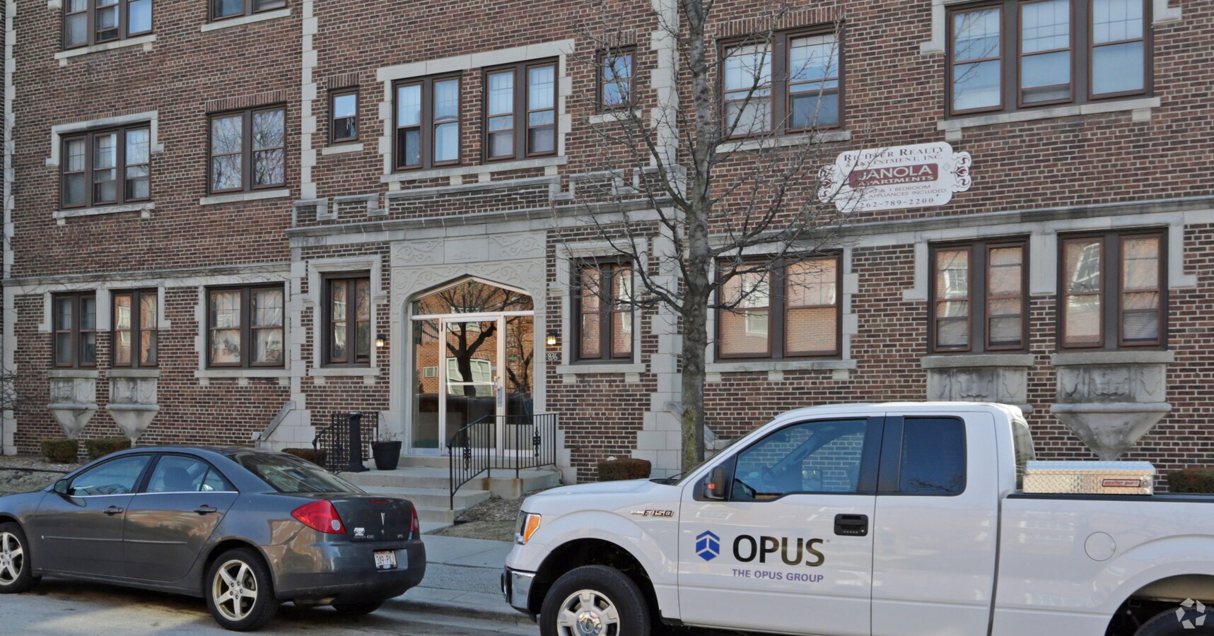 Photo - Janola Apartments