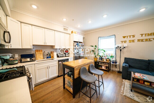 Building Photo - 68 Day St Unit 3 Rental