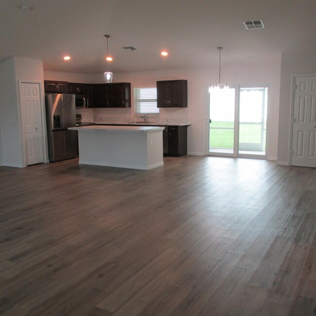 Photo - 1726 SE Minorca Ave