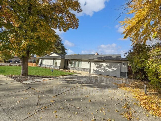 Photo - 4727 Arrowhead Way