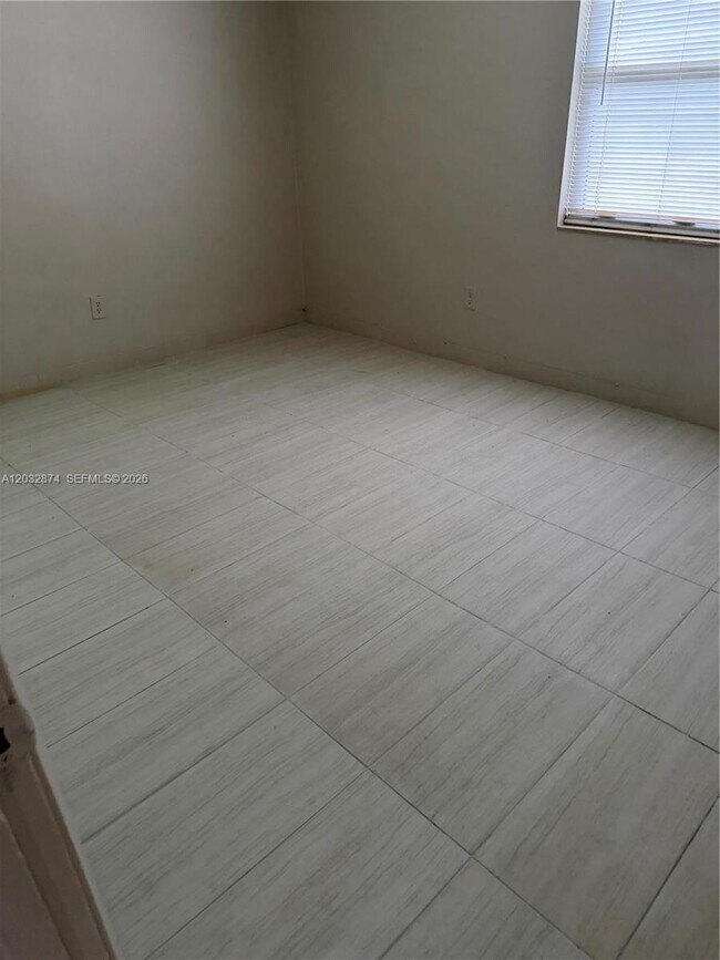 307 NW 12th Ave