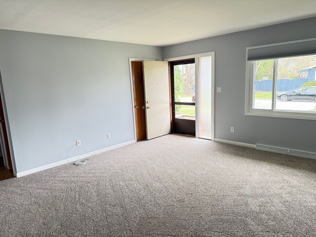 Photo - Extremely sharp 3 BR home in Normal