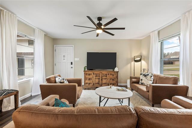 Photo - 301 Granada Calle St