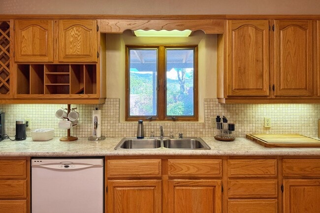 Photo - 1325 Don Gaspar Ave