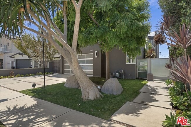 Photo - 8317 Delgany Ave