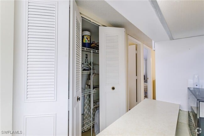 Building Photo - 9540 Green Cypress Ln Unit 22 Rental
