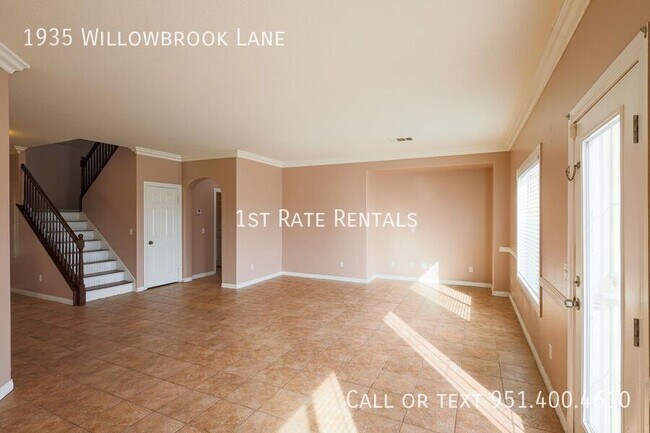 Photo - 1935 Willowbrook Ln