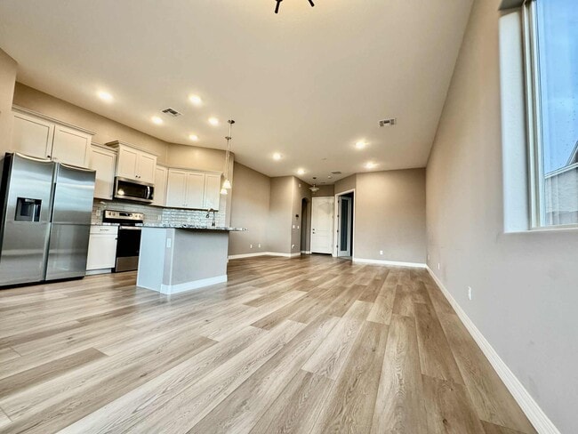 Photo - 4960 N Pemberley St