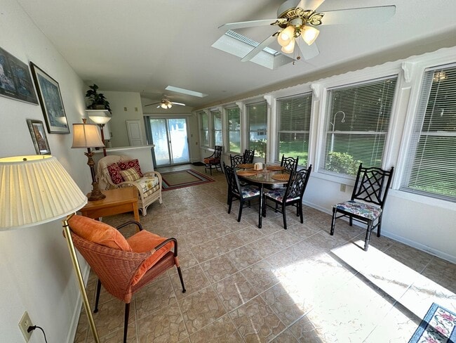 Photo - Lovely 3 bedroom/2 bathroom fully furnished home located in Tanglewood Subdivision
