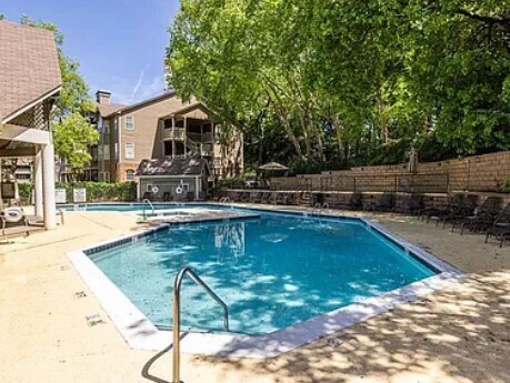 Photo - 405 McGill Park Ave NE Unidad 405