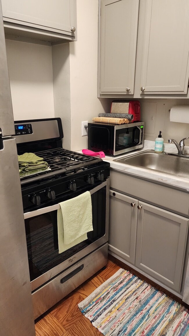 Photo - 2800 Wisconsin Ave NW Unidad 610