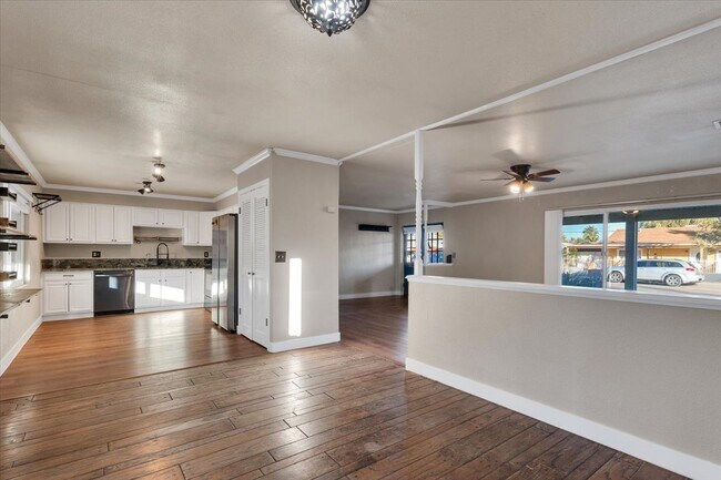 Photo - 2008 Franklin Ave