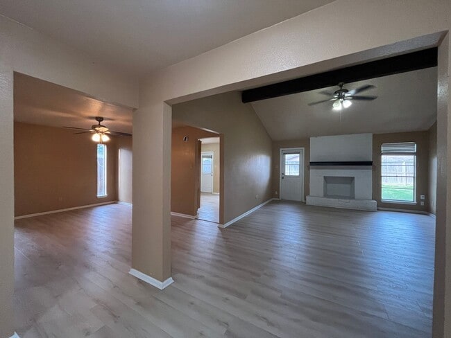 Photo - THREE BEDROOM 2 BATH HOUSE ON THE SOUTH SIDE