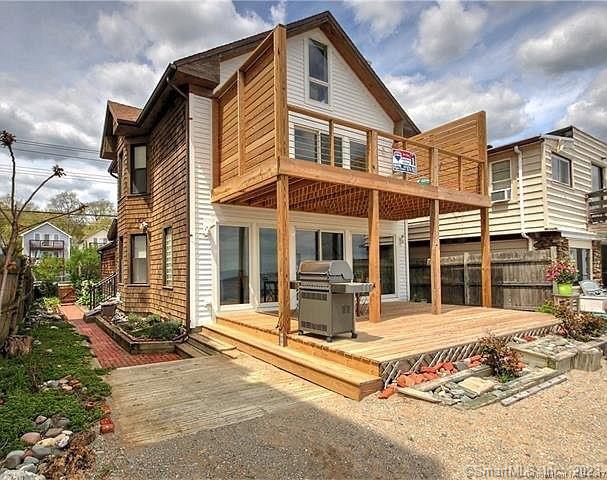 Photo - 15 Merwin Ave