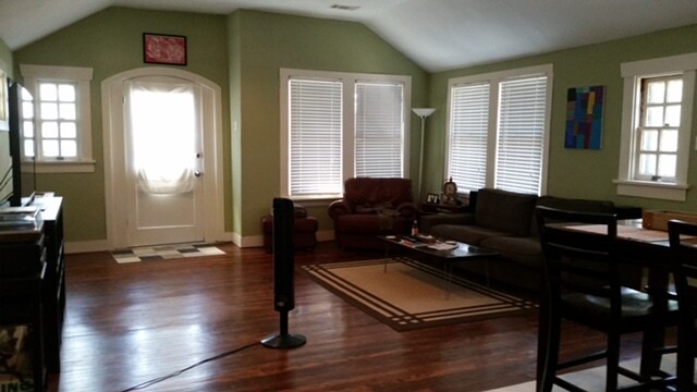 Living Room - 1505 Kipling St Unit Garage Apt