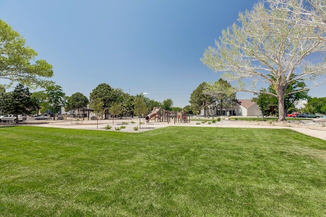 Sun Plaza apartments — community photo