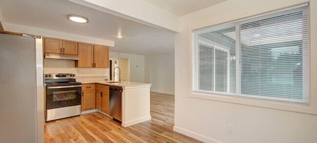 Photo - Single Level 4 bedroom in Heart of Vancouver