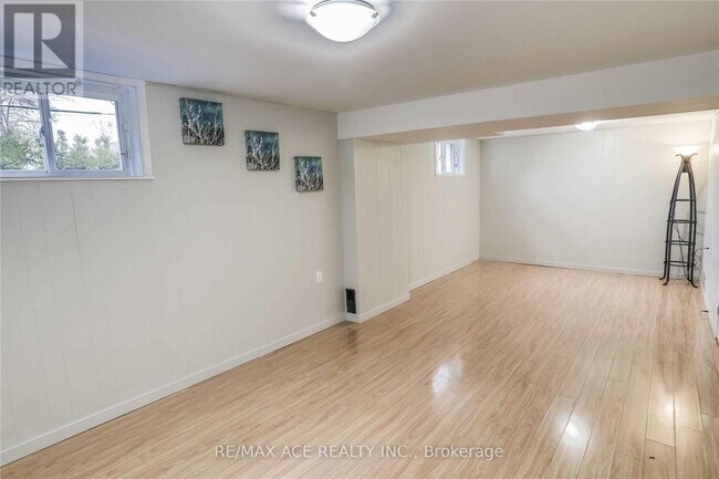 Photo - 6 Strode Dr