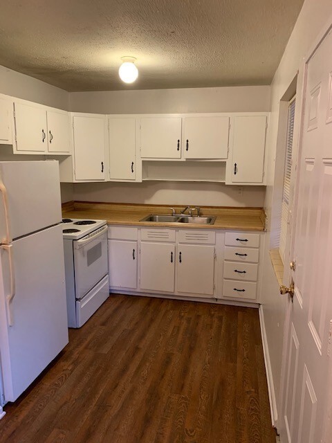 Photo - 3 Bedroom/1 Bath Home in Valdosta