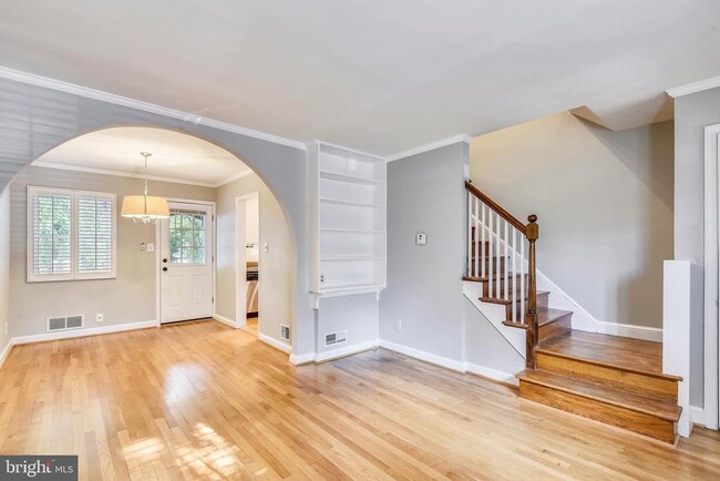 Photo - 725 S Fayette St Townhome