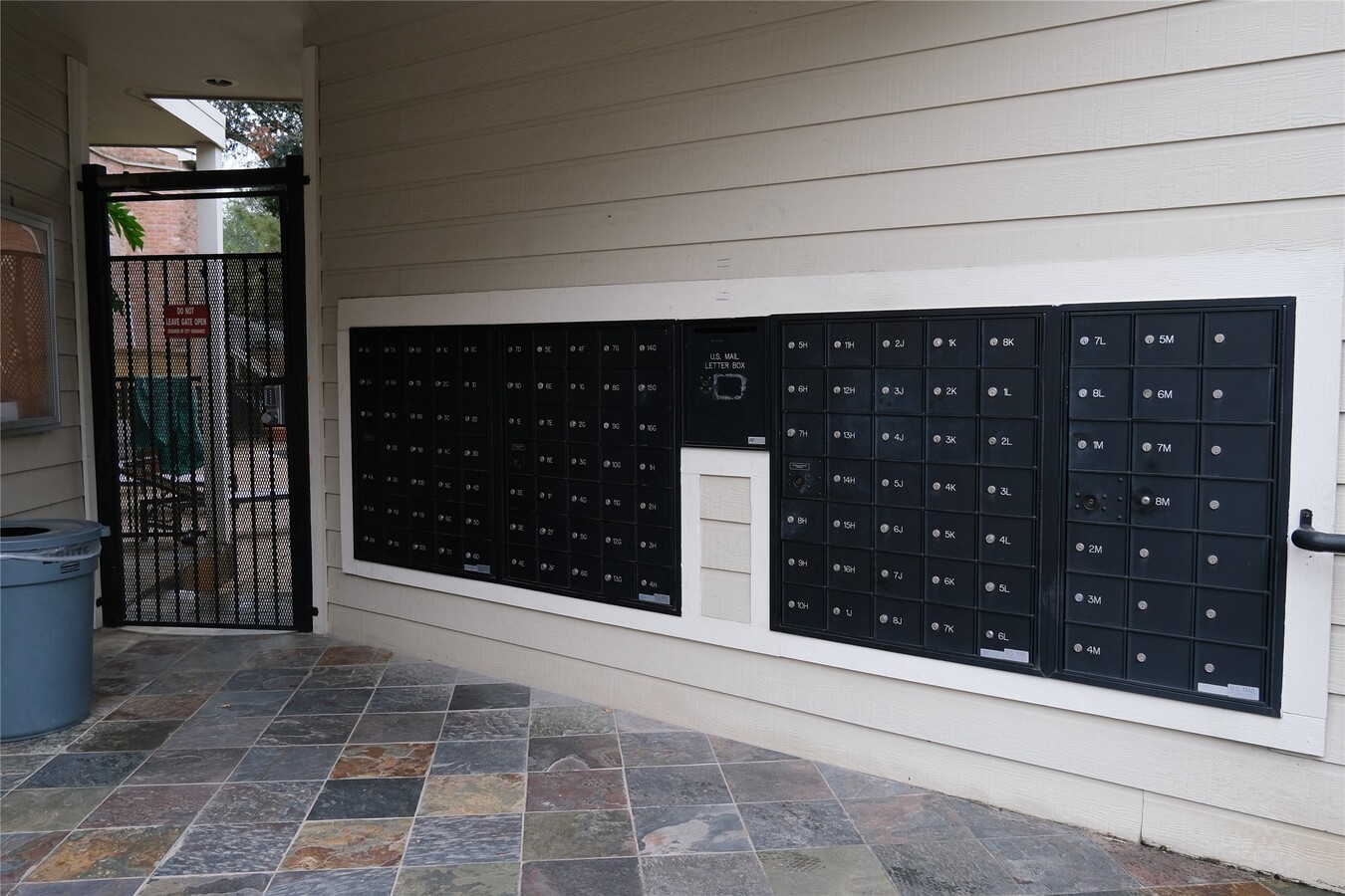 Photo - 2001 Bering Dr Unit 2F