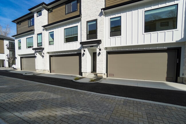 Photo - 4622 N Iota Ln