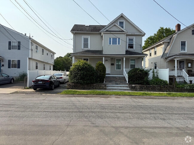 Building Photo - 97 Davis Ave Unit 2nd flr Rental
