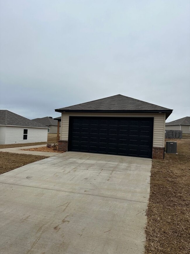 Photo - *Preleasing* NEW Three Bedroom | Two Bath Home in Benton