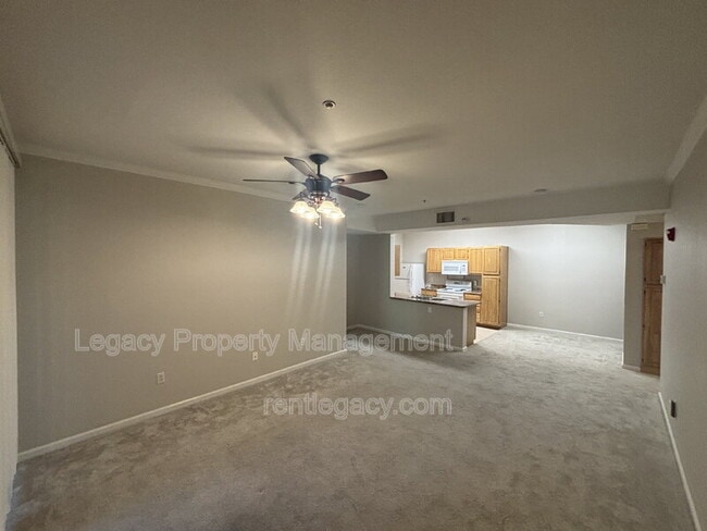 Photo - 501 Gibson Dr Unidad Apt 424