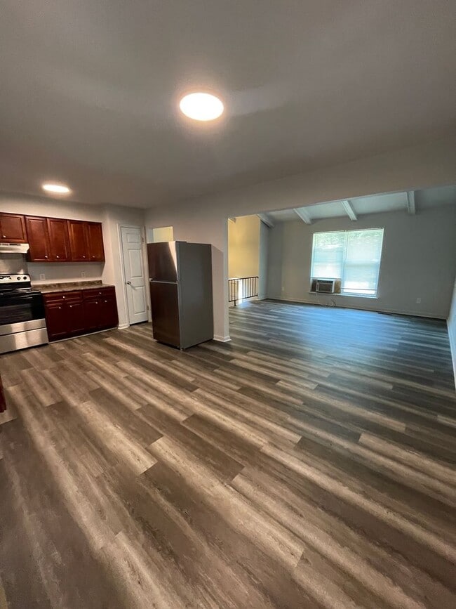 Photo - Beautifully renovated 3 bedroom 2.5 Bath