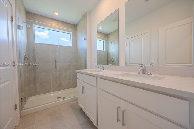 Photo - 7040 Channing Ave