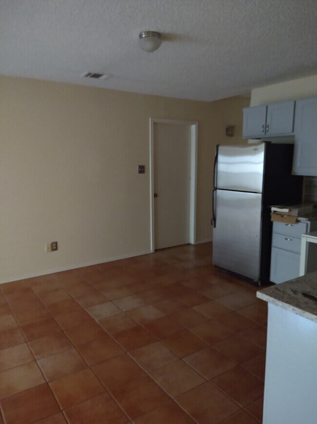 Photo - 1636 Kingspoint Dr
