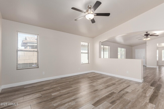 Photo - 15820 W Monroe St