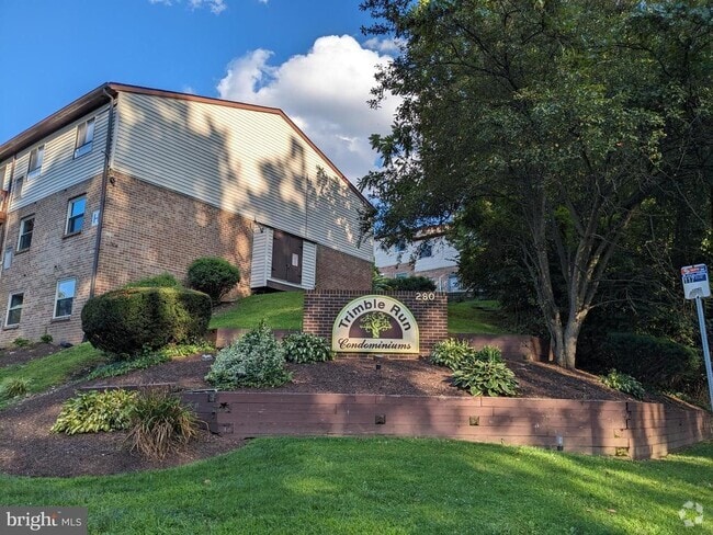Building Photo - 280 Bridgewater Rd Unit B-16 Rental