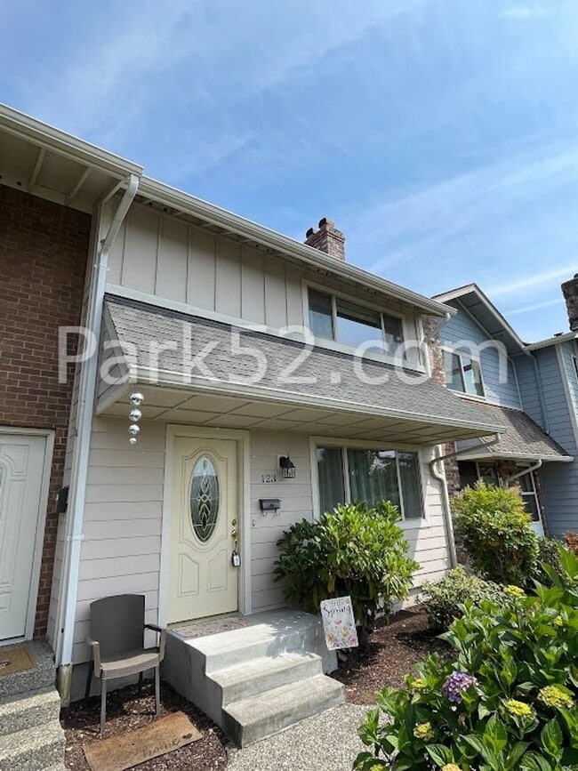 2 Bedroom Tacoma Townhome - 2 Bedroom Tacoma Townhome