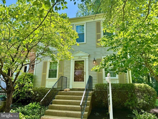 Photo - 13909 Woods Run Ct Casa Adosada
