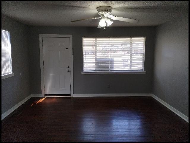 Photo - 1511 Madden Rd