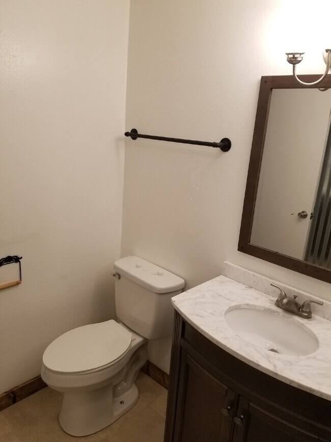 Photo - Studio Apartment in the Country on Paved R... Unit Stables 1