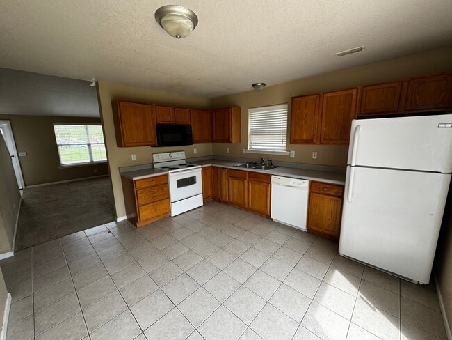 Photo - 460/462 Chris Dr. Unit 462