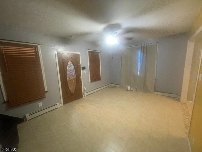 11 Welland Ave